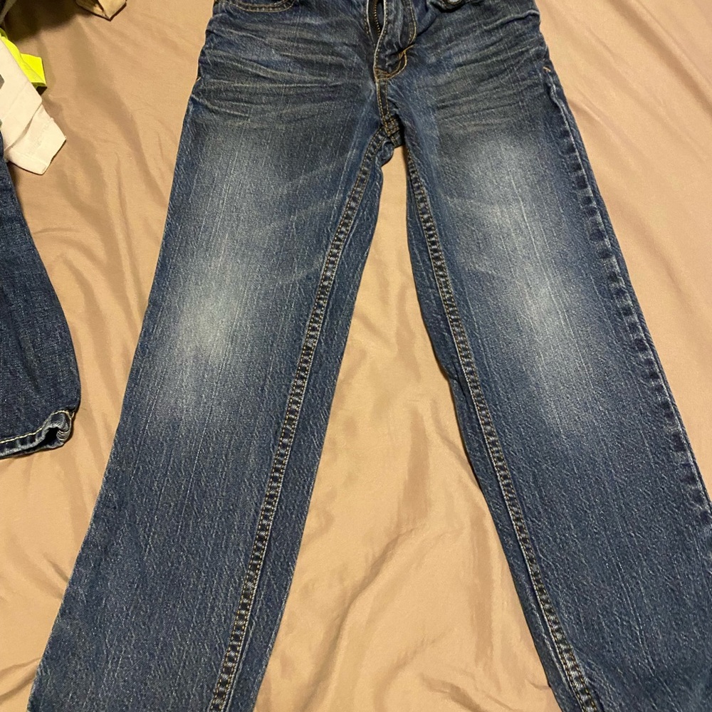 Great pair of jeans. Great condition.